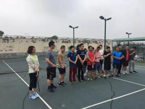 拾我活力，肆我青春——網(wǎng)球社首次活動(dòng)順利開(kāi)展